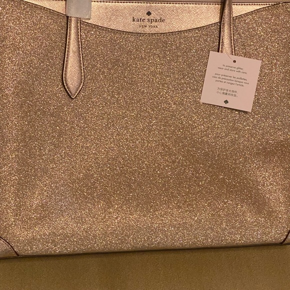 🩷🔥NWT KATE SPADE EXTRA LARGE ROSE GOLD GLITTER TOTE + FREE NWT KATE SPADE TOTE❣️ - Picture 6 of 12